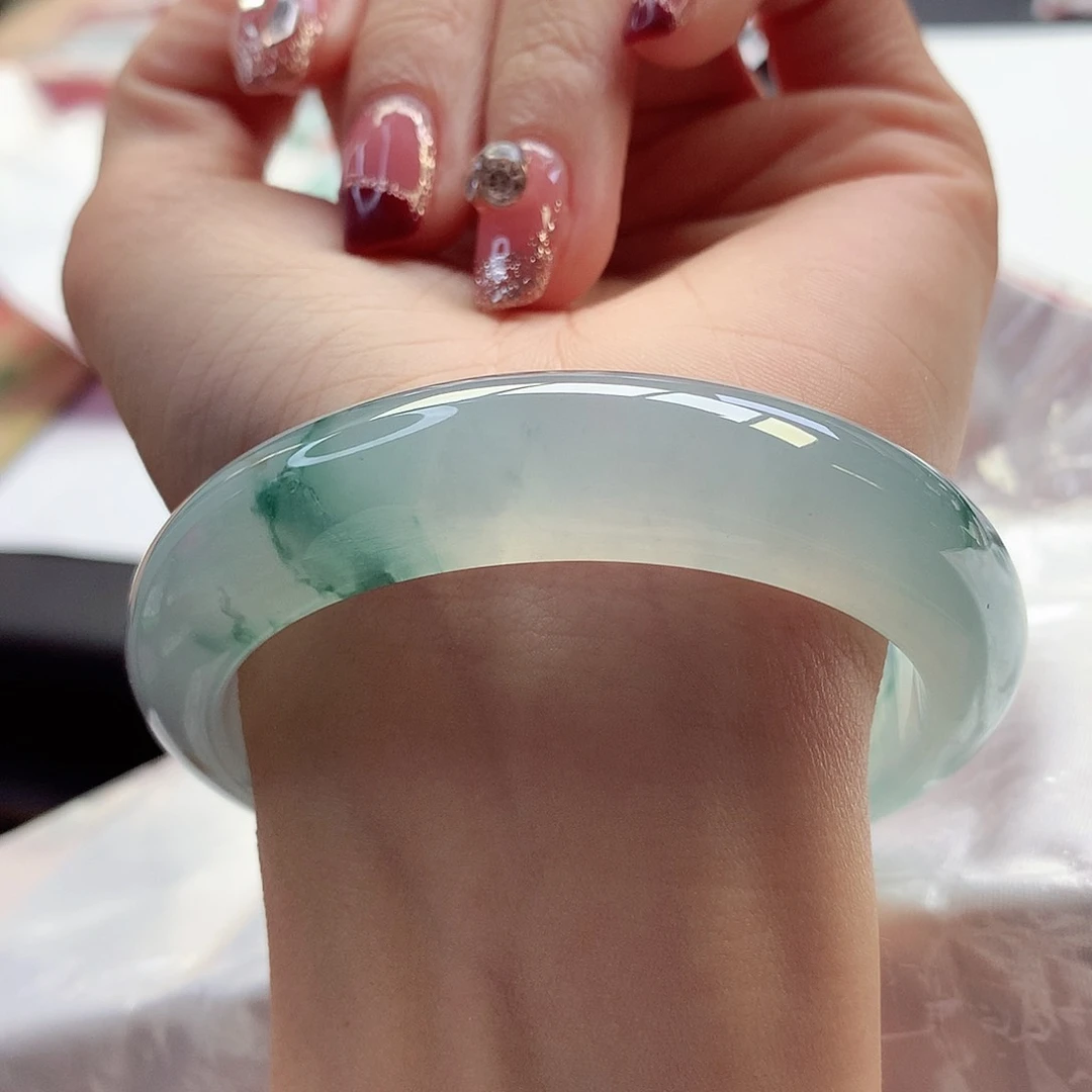 翡翠手镯未镶嵌56圈口对标小六