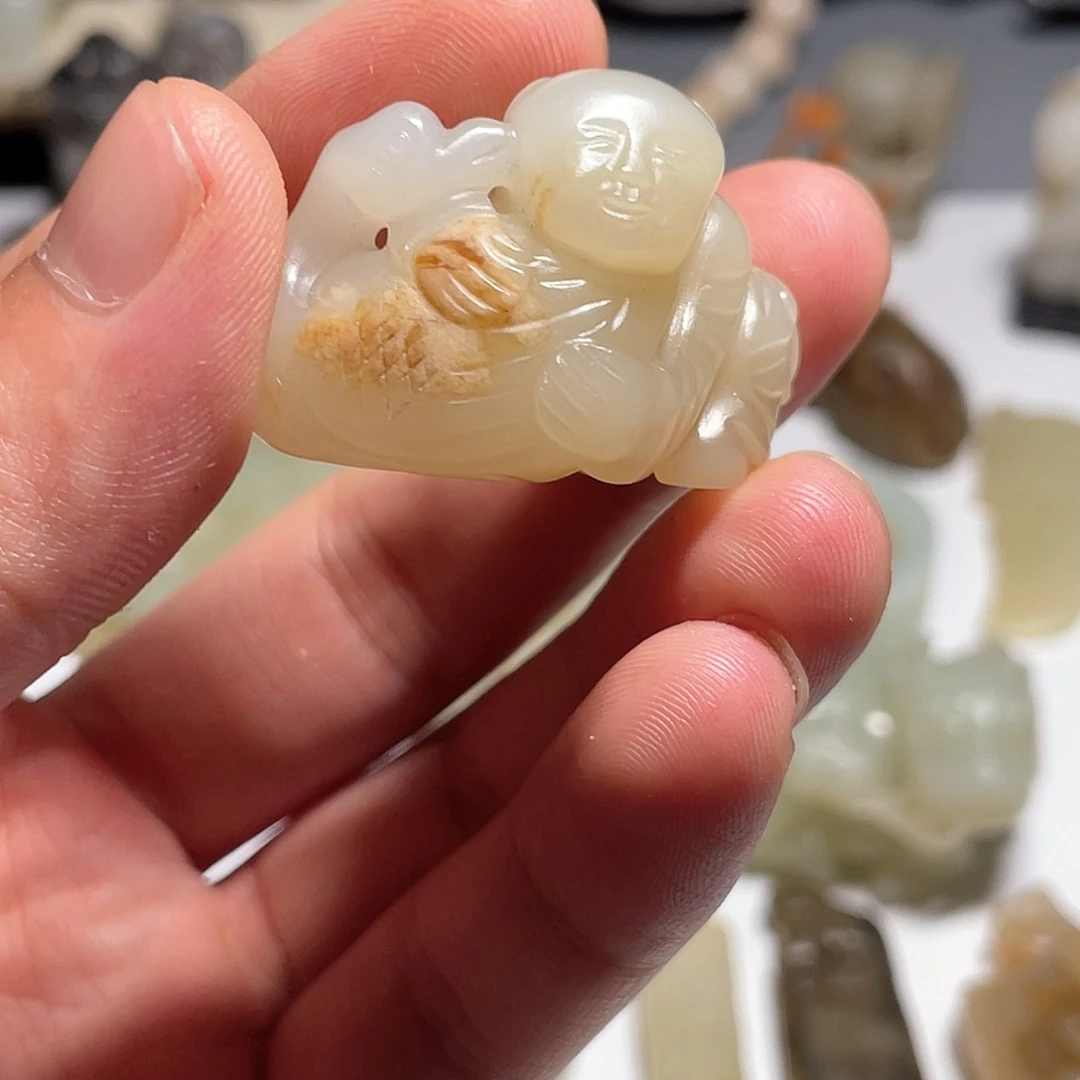 比***玉未镶嵌和田玉（糖玉）挂件