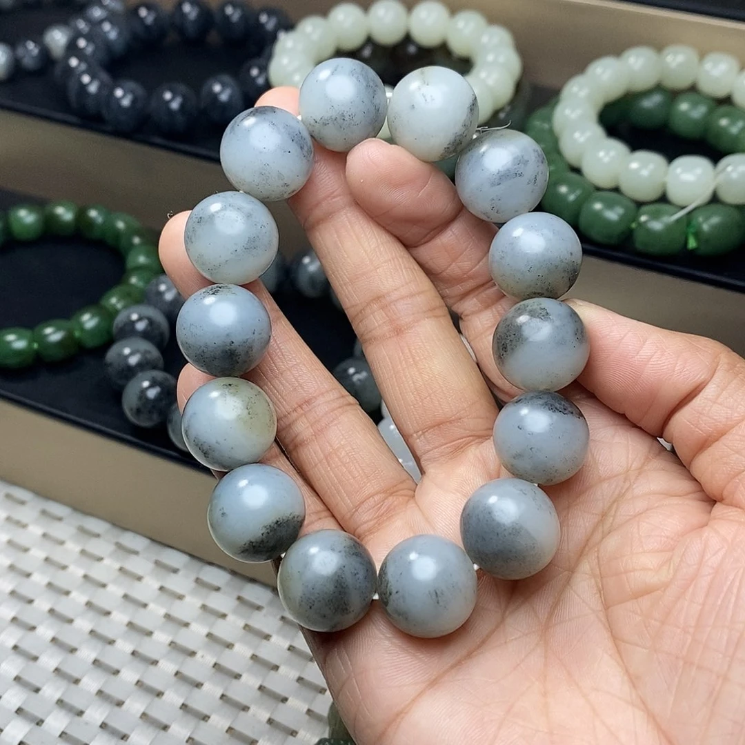 和田玉未镶嵌手链卡