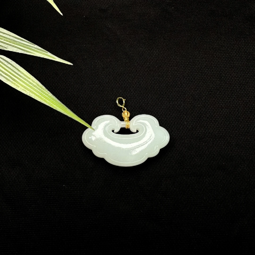 【乐小福珠宝和田玉专场】18k金和田玉吊坠多样性发货（h135）