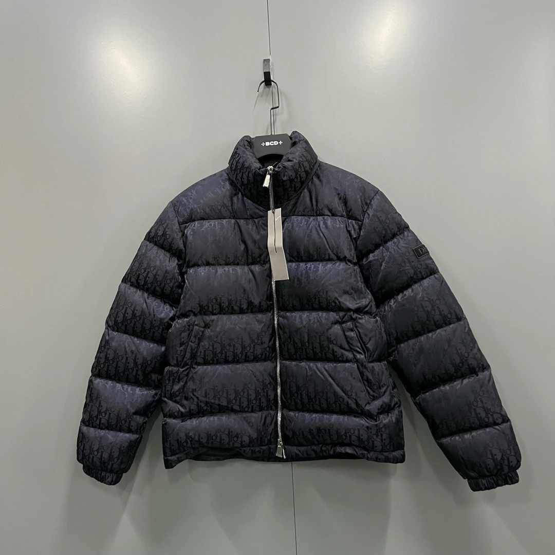 （jp）119 Dior 迪奥 黑色满印老花羽绒服 50码/全新