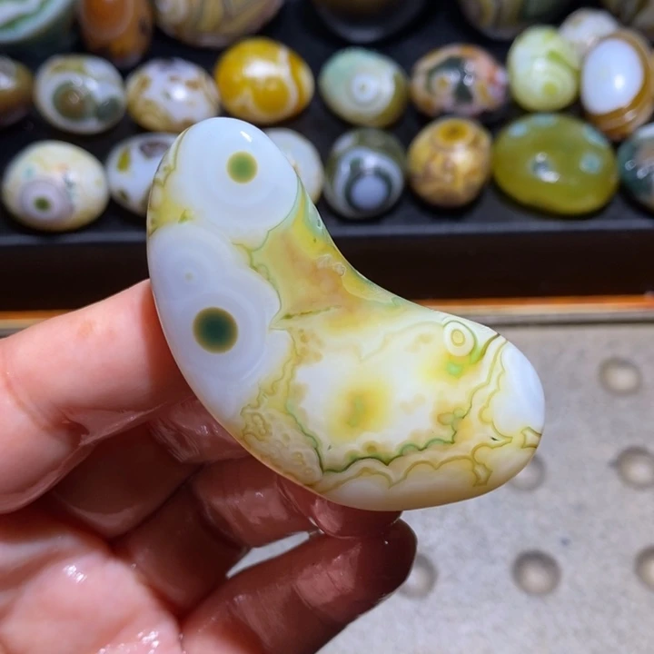 未镶嵌玛瑙/玉髓珠宝半成品31