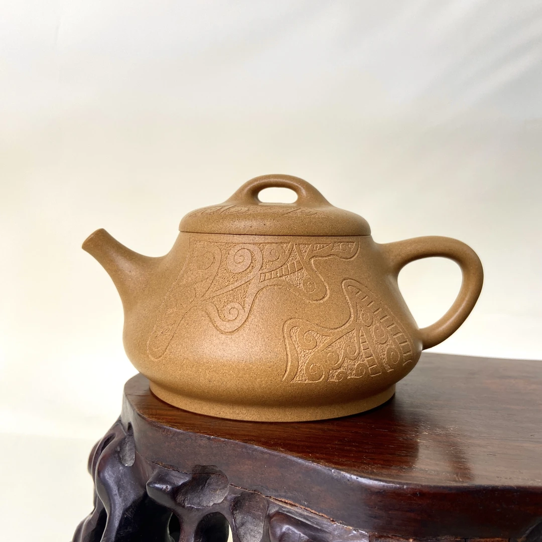 宜兴手工紫砂陶 （方华萍）茶壶GS3957-4
