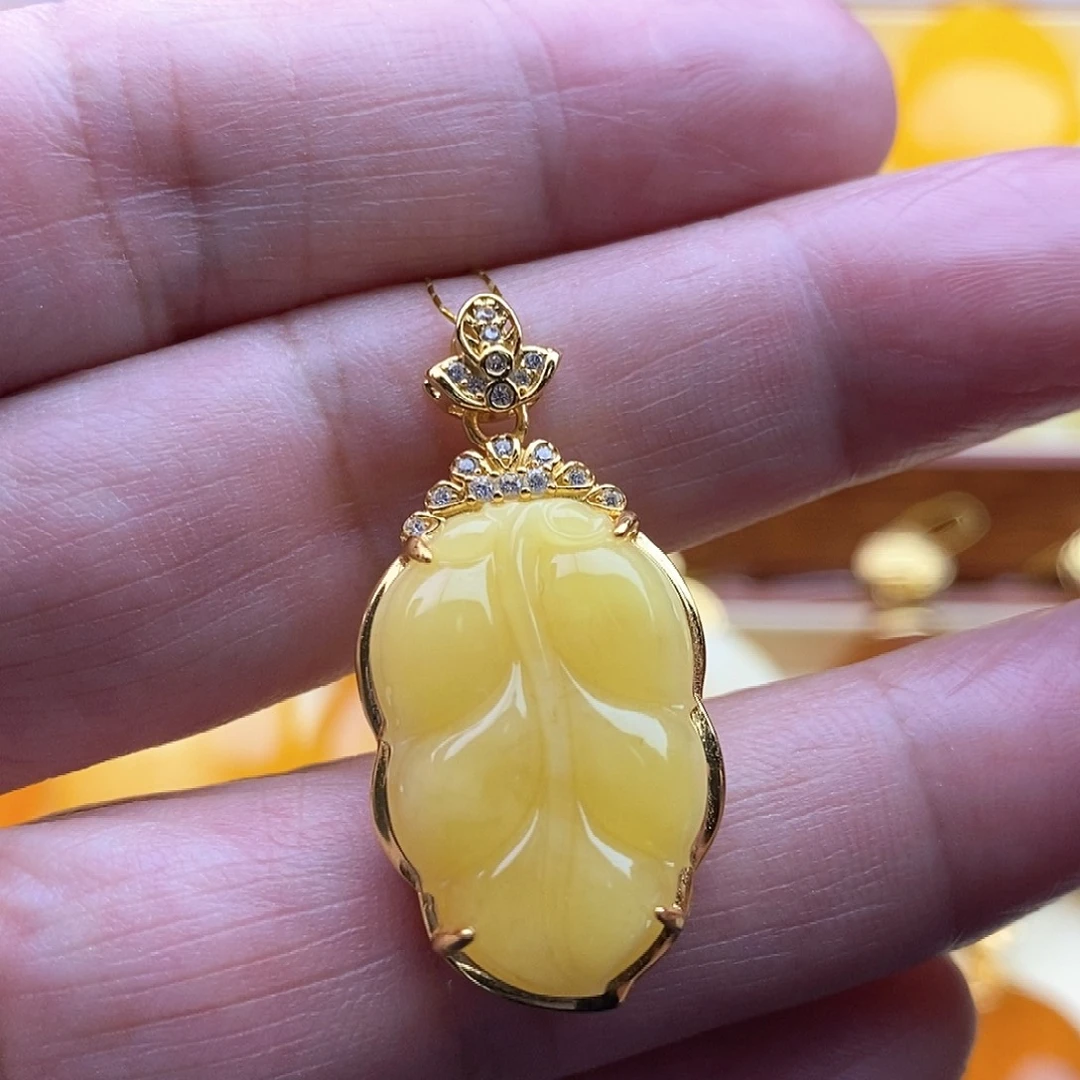 琥珀颈饰银S925镀金镶嵌