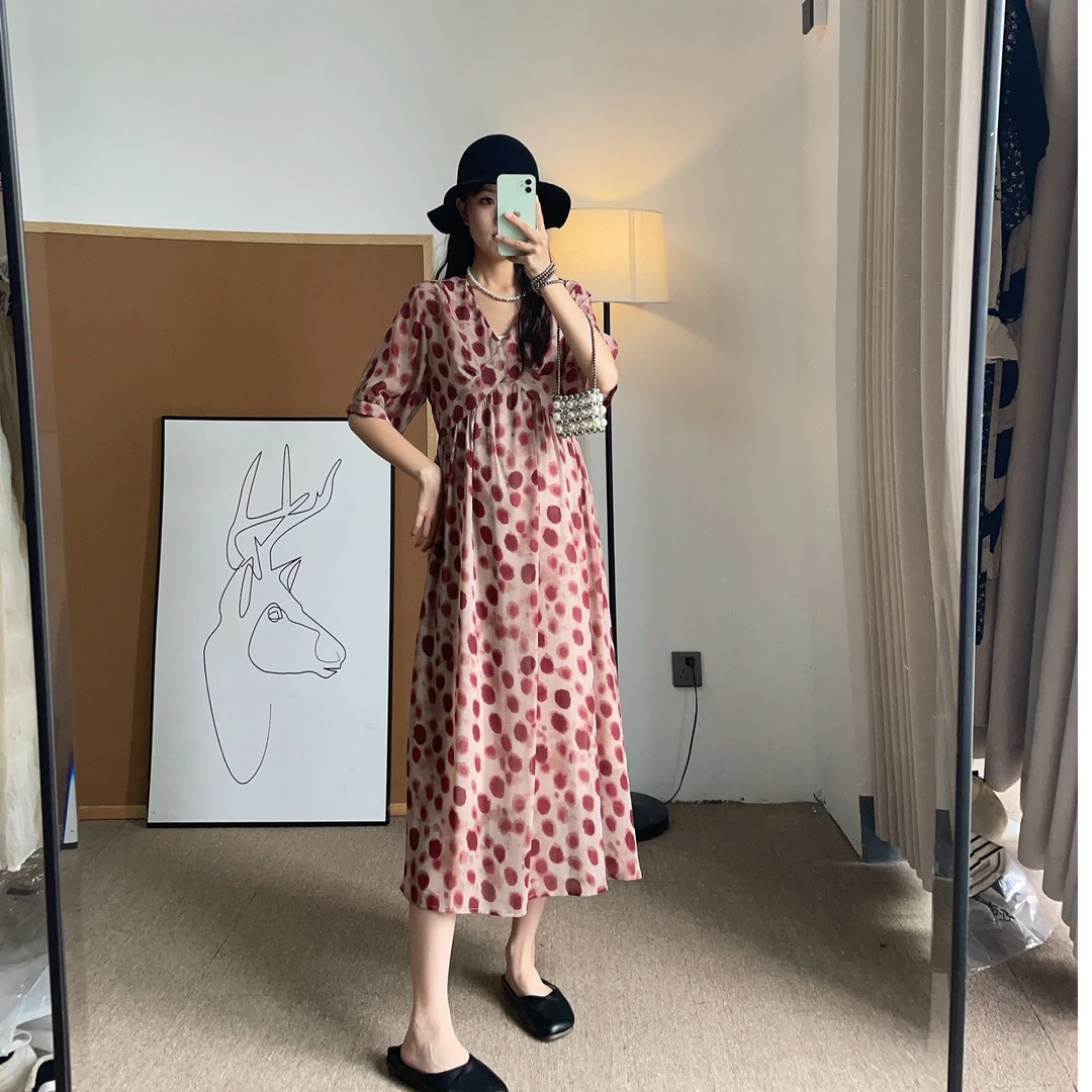孕妇装时尚夏款连衣裙显瘦V领波点裙子修身韩版时尚辣妈裙子潮