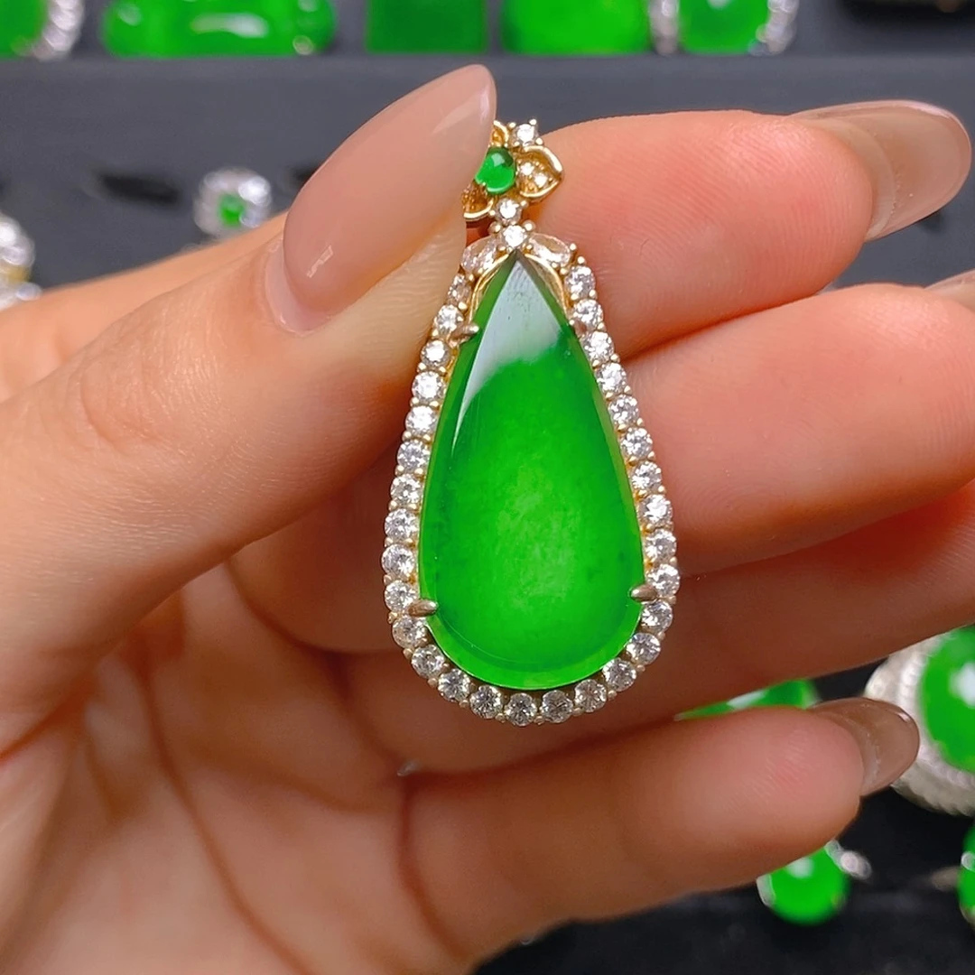 颈饰银S925镶嵌翡翠