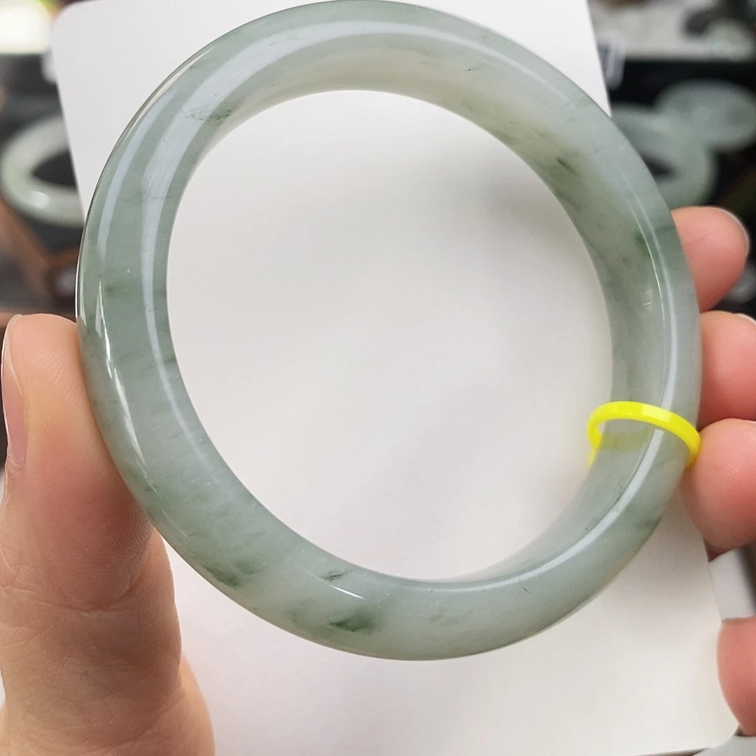 石英质玉（金丝玉）未镶嵌手镯