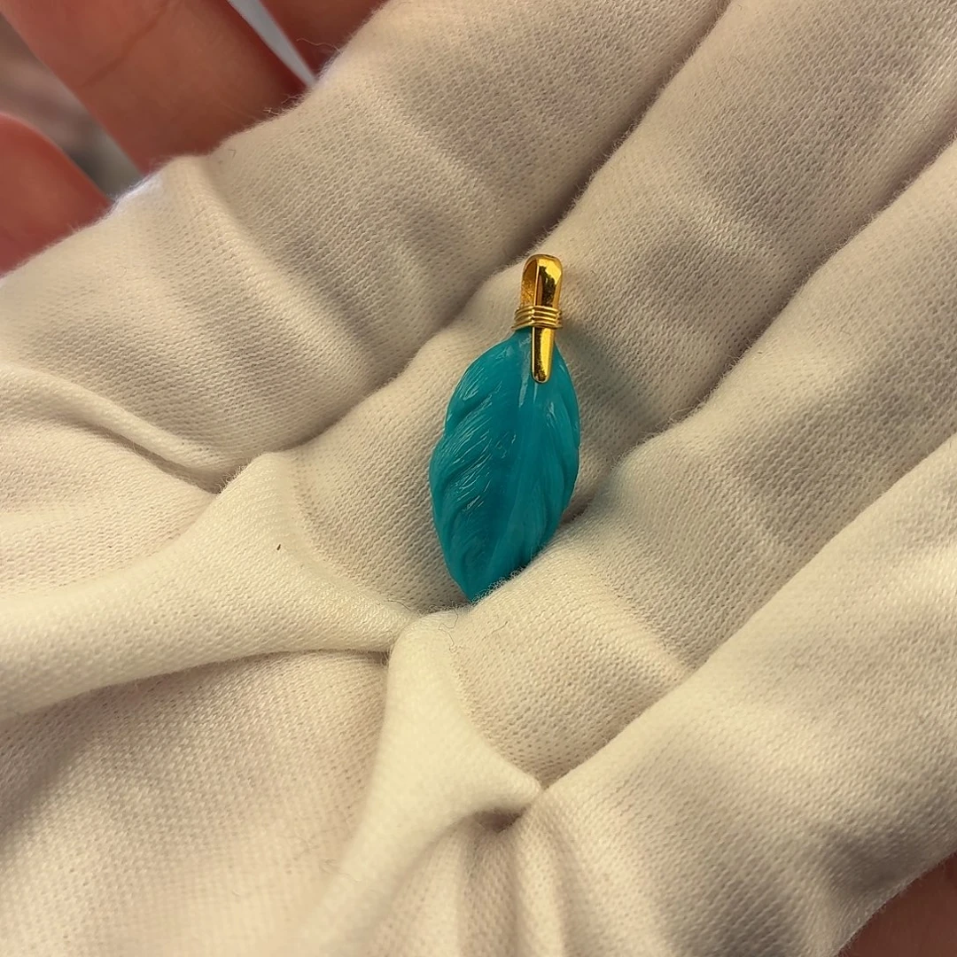 绿松石18K金镶嵌挂件