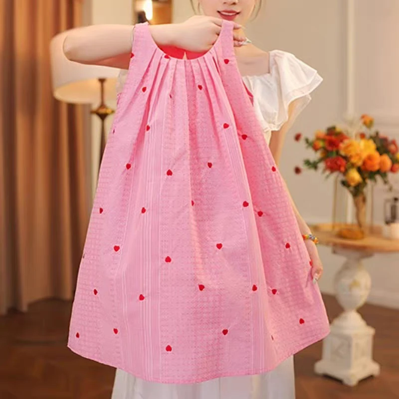 女童爱心露背连衣裙夏季2025新款无袖背心裙度假风甜美公主沙滩裙