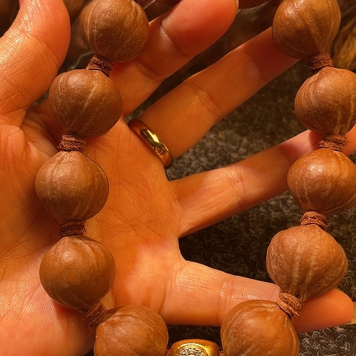 背***达吊坠橄榄核2.0✖️2.2