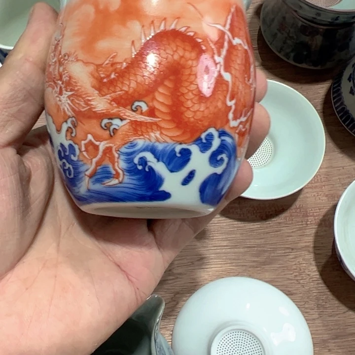 用***8瓷片白青花泛红鱼化龙公道杯微瑕