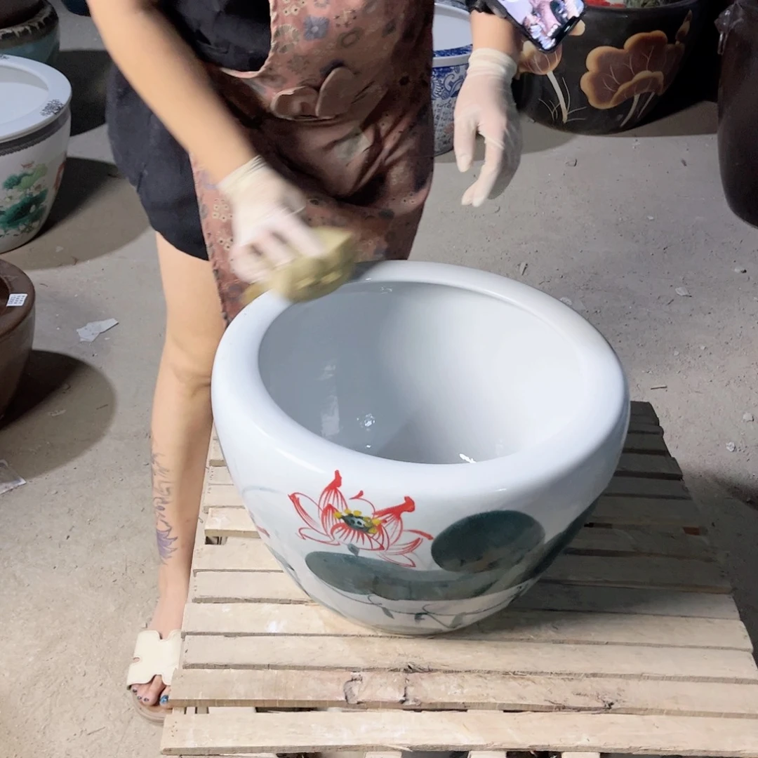 瓷片圆口红荷花40.888888888