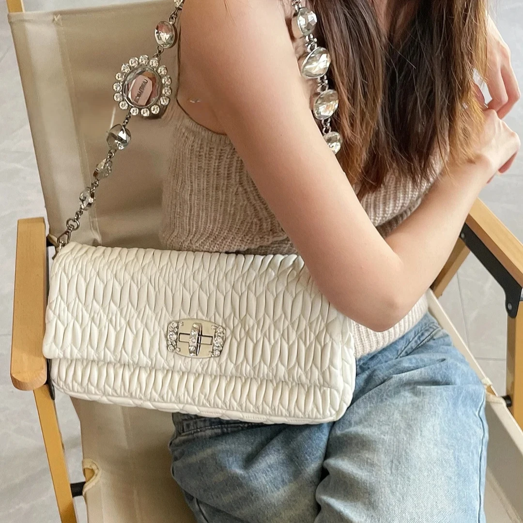 95新 MIU MIU/缪缪 小号白色褶皱单肩包宝石款