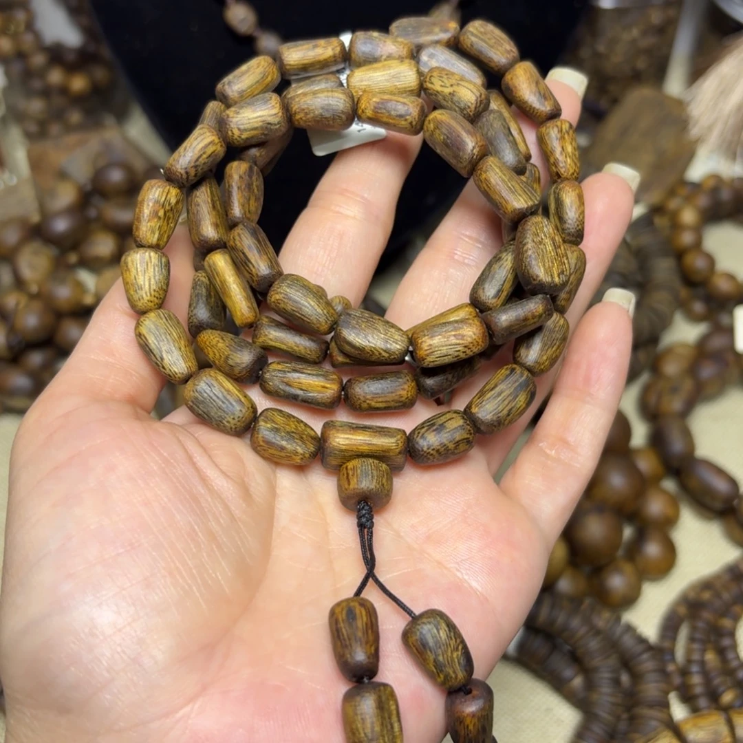 沉香手串树心油蓝宝石卡8-28克多样性发货一条