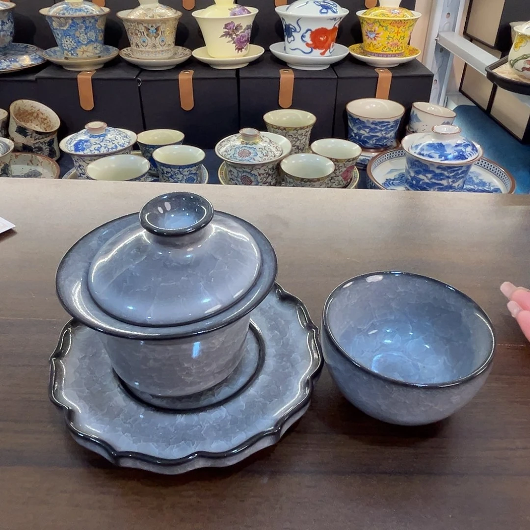 这些盖碗漂亮我很喜欢！！