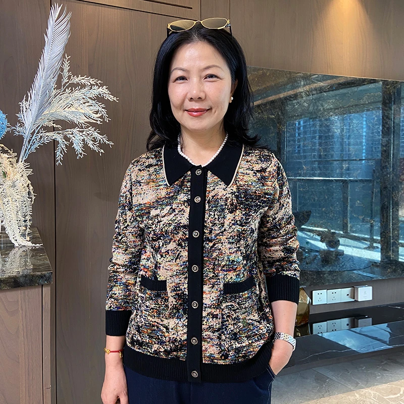 秋冬娃娃领彩线针织中老年外套洋气日常妈妈装