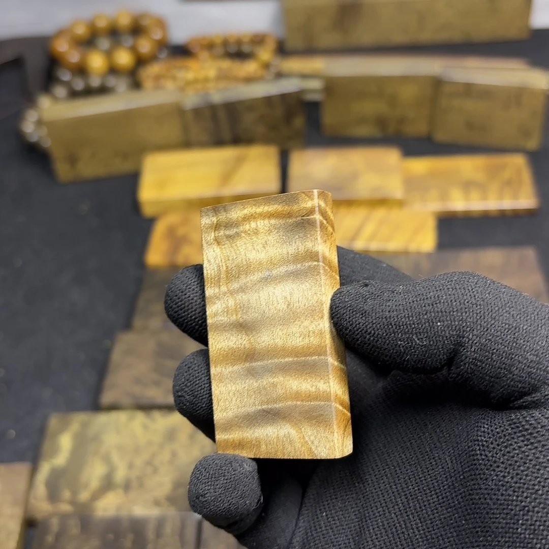 鶴***金丝楠一物一拍链接