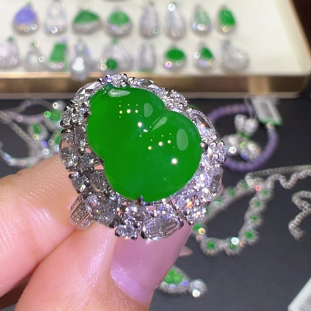 翡翠18K金镶嵌戒指翡翠