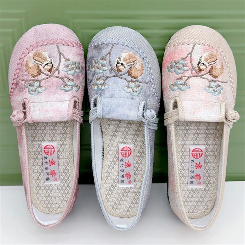 春夏季老北京布鞋女单鞋新中式民族风绣花鞋一脚蹬平底舒适汉服鞋