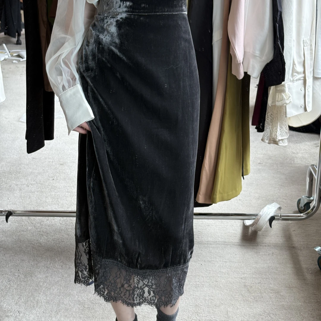 D31340南油爆款气质显瘦蕾丝拼接丝绒半身裙