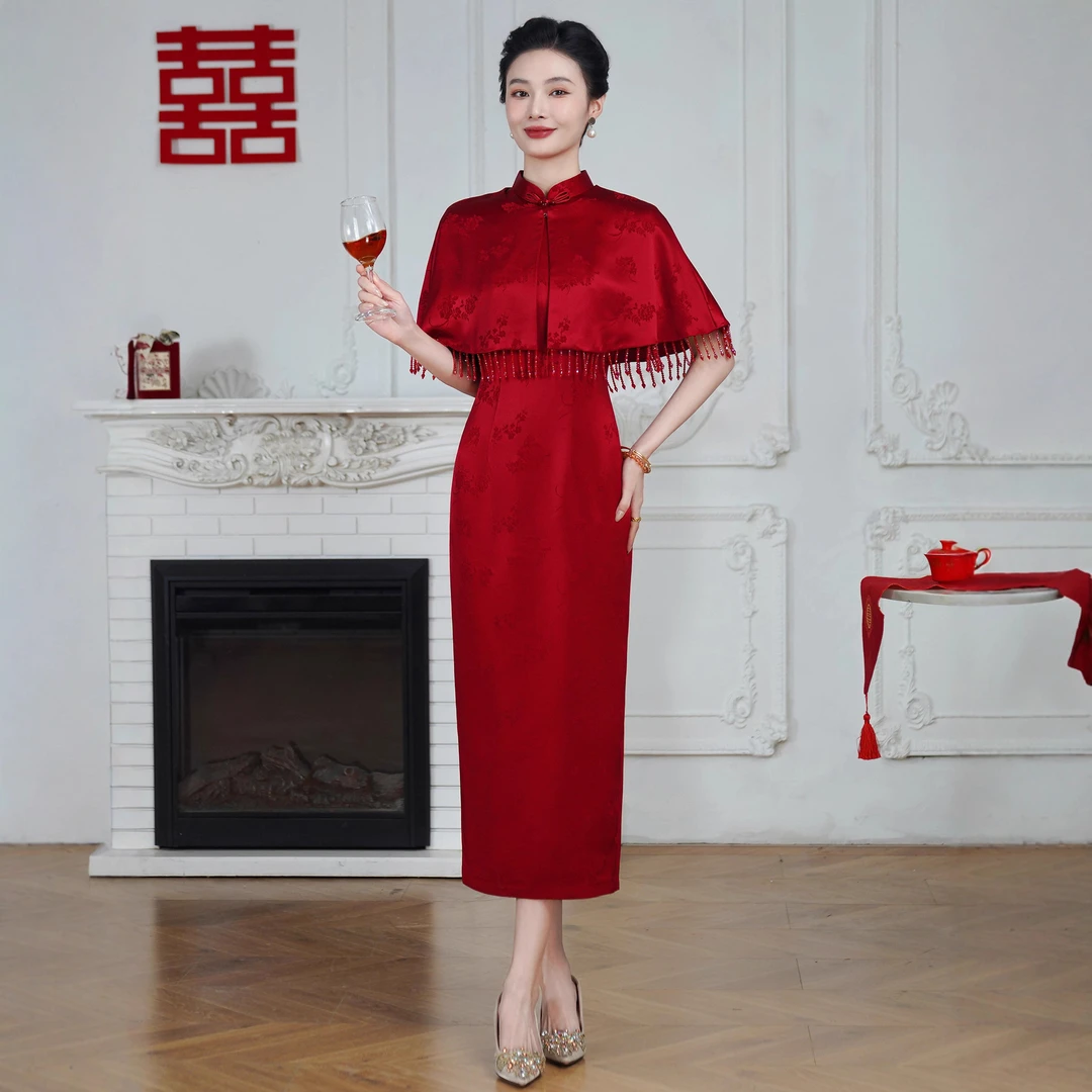秋季新款两件套喜妈妈礼服酒红色旗袍醋酸提花斗篷喜婆婆婚宴礼服