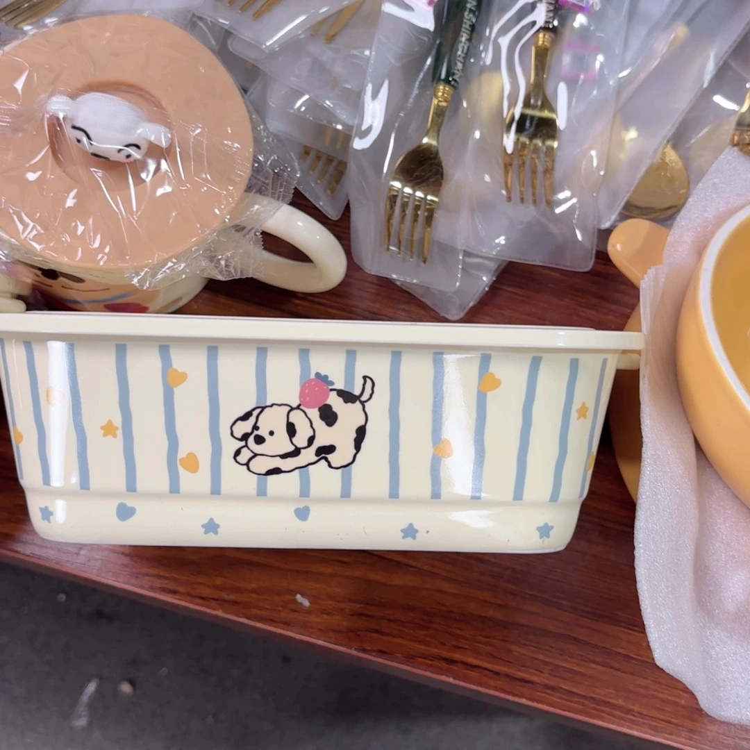 陶小狗蓝色条纹分餐饭盒