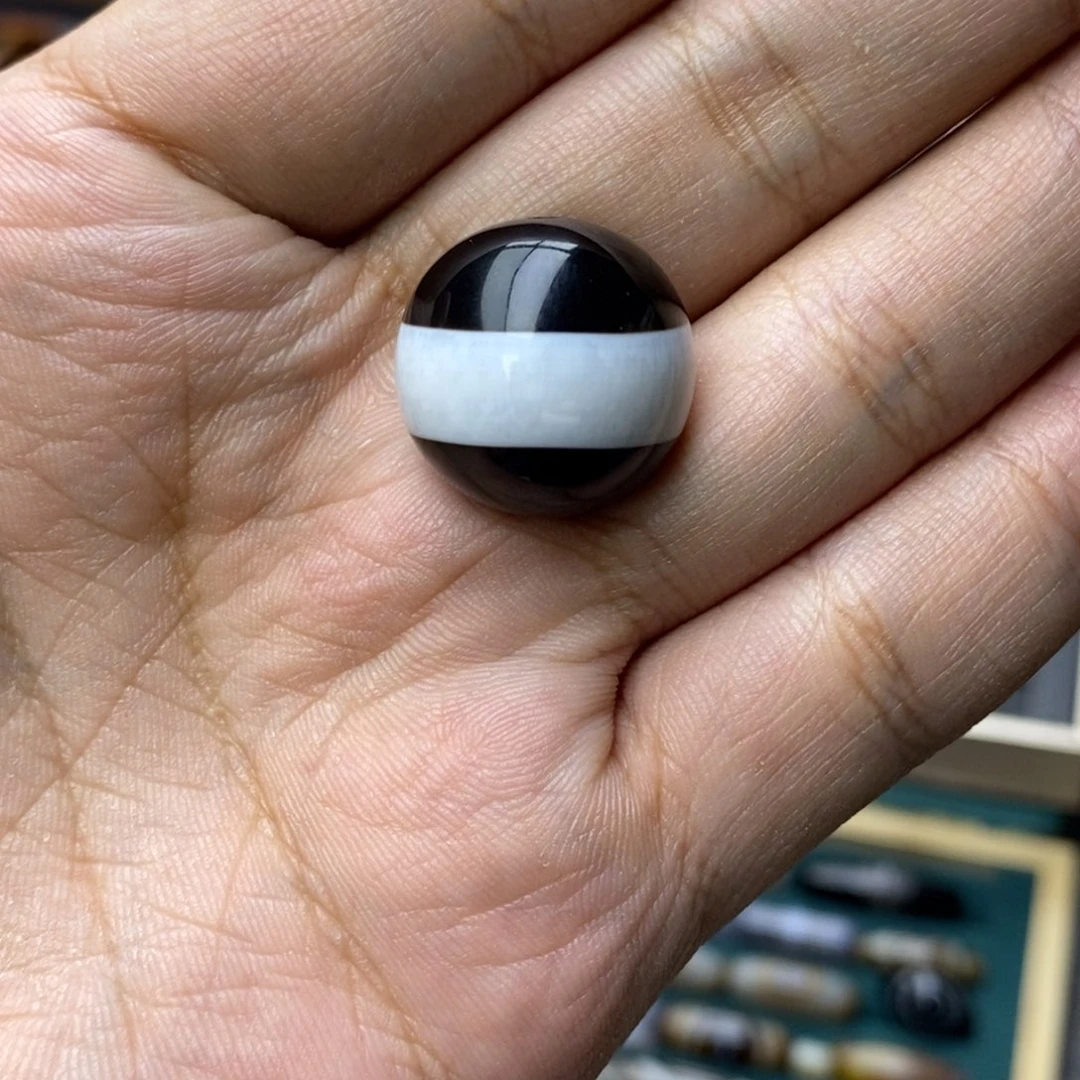 未镶嵌玛瑙/玉髓珠宝奇石卡***特