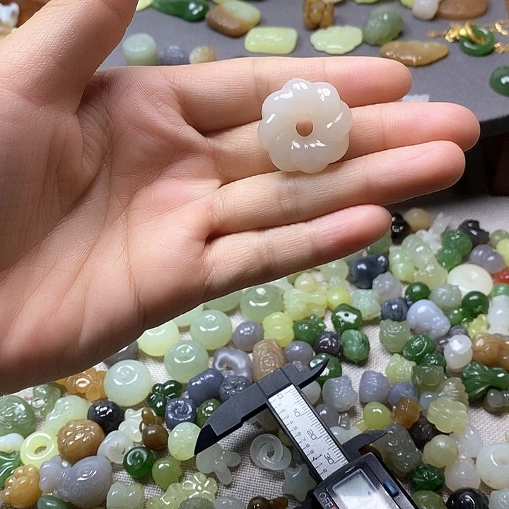 未镶嵌和田玉挂件麻花扣