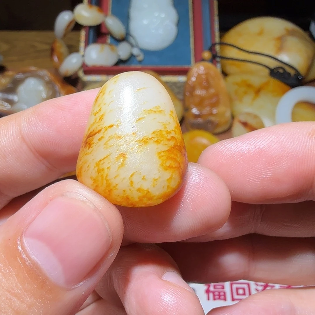 咸***练颈饰未镶嵌和田玉