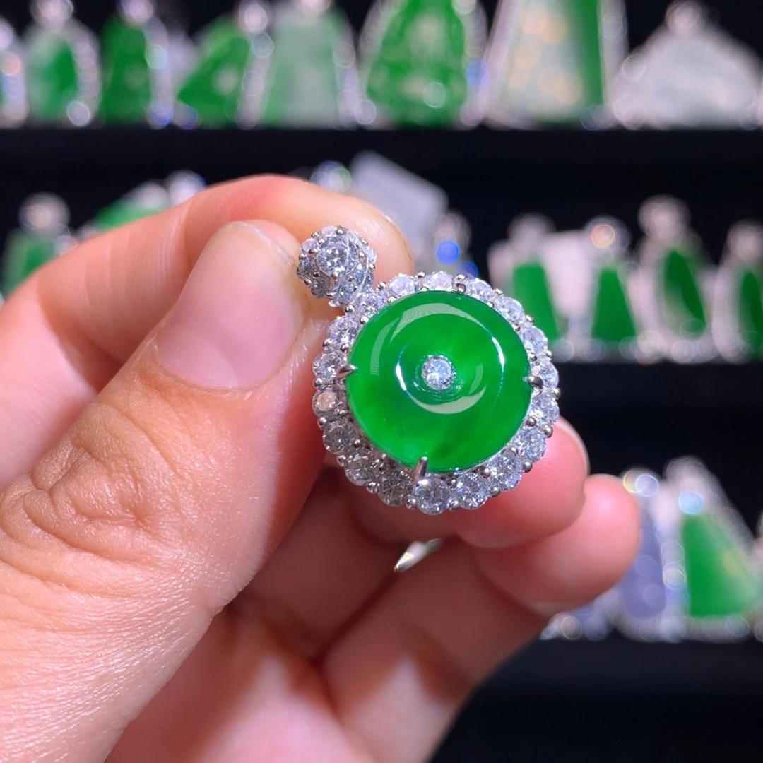 【闪购商品】颈饰银S925镶嵌翡翠天然翡翠