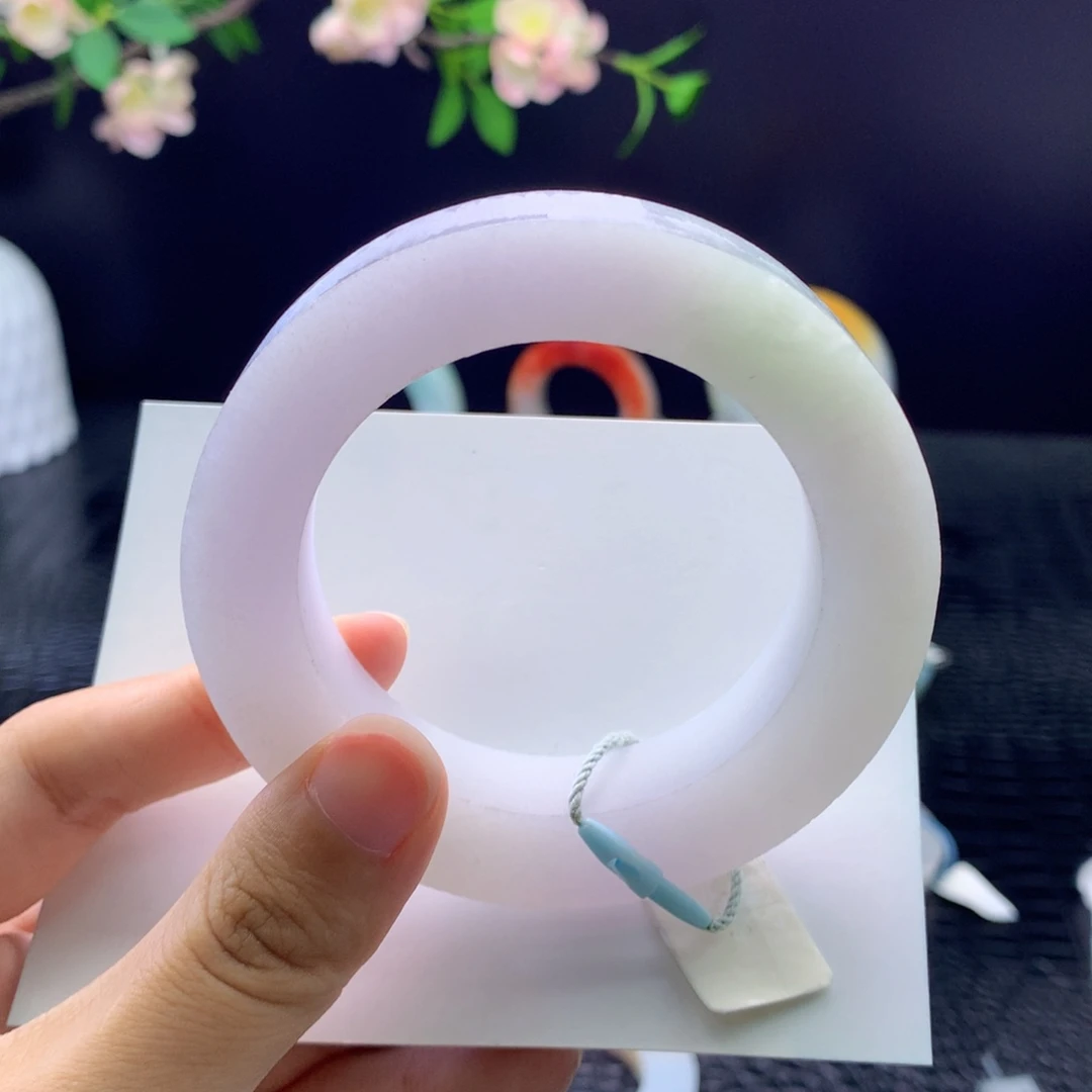 定制翡翠未镶嵌手镯