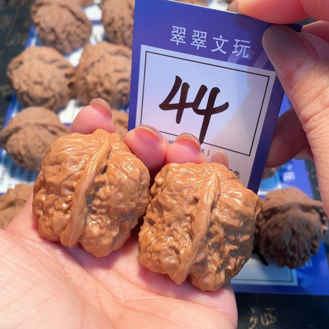 把件桃核44号一根筋3.8