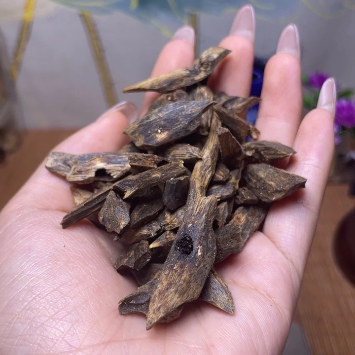 香榧木Z*Q海南种植莺歌绿奇楠25g