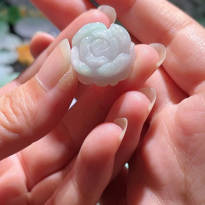 颈饰未镶嵌翡翠天