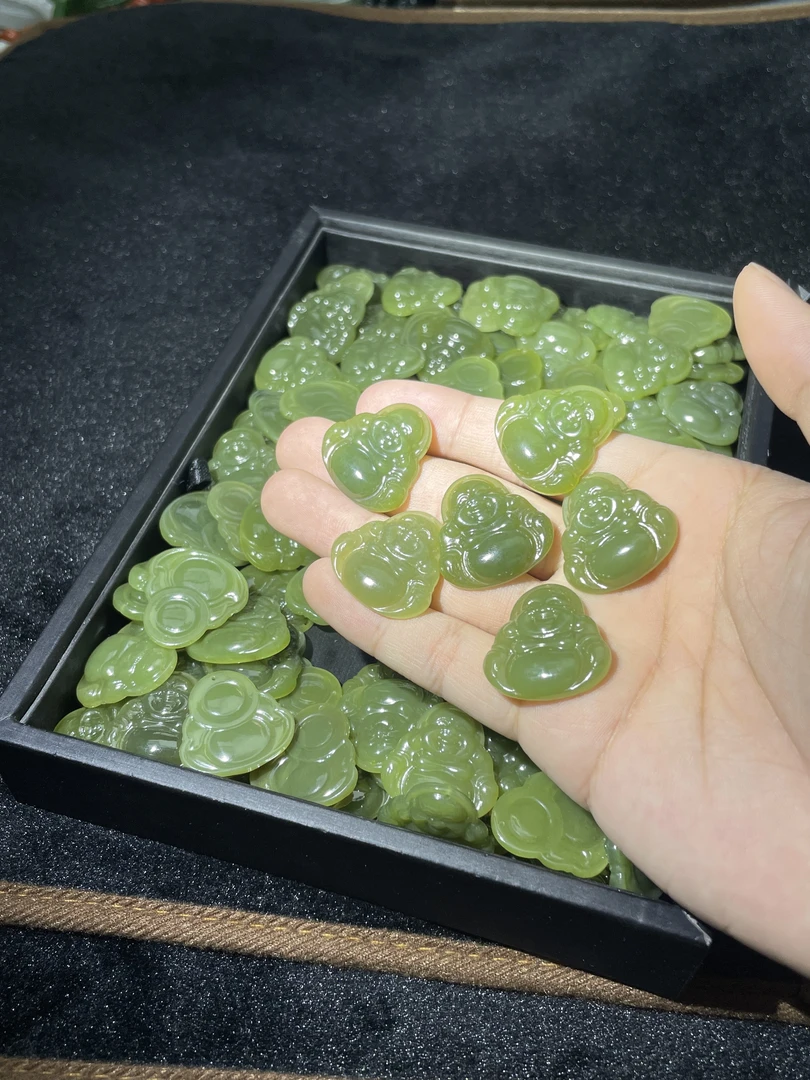 【小耿珠宝】和田玉黄口佛公（多样性发其一）