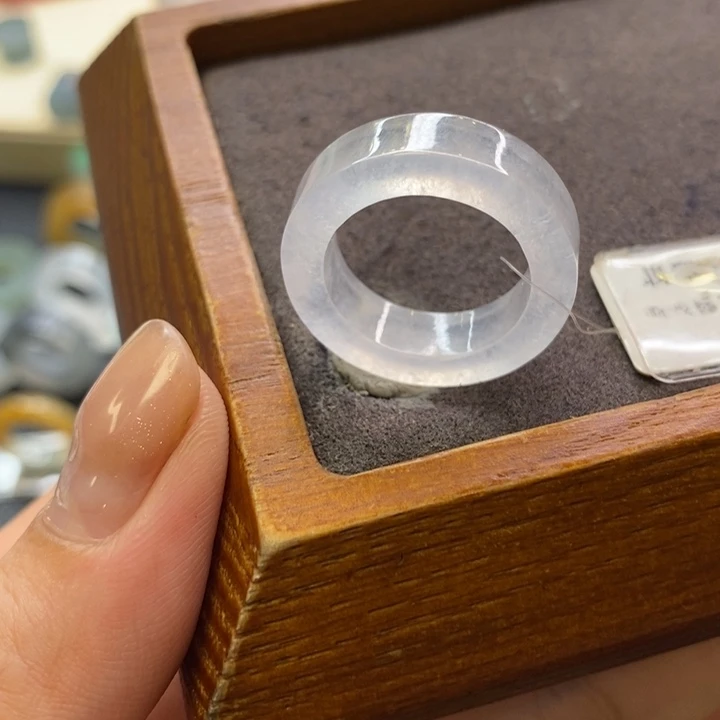 未镶嵌定制翡翠翡翠