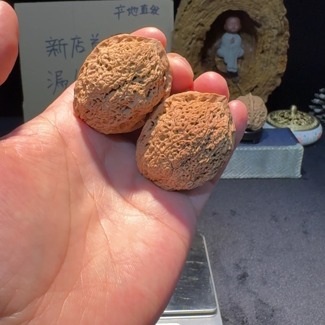 文玩核桃把件云南铁核桃23