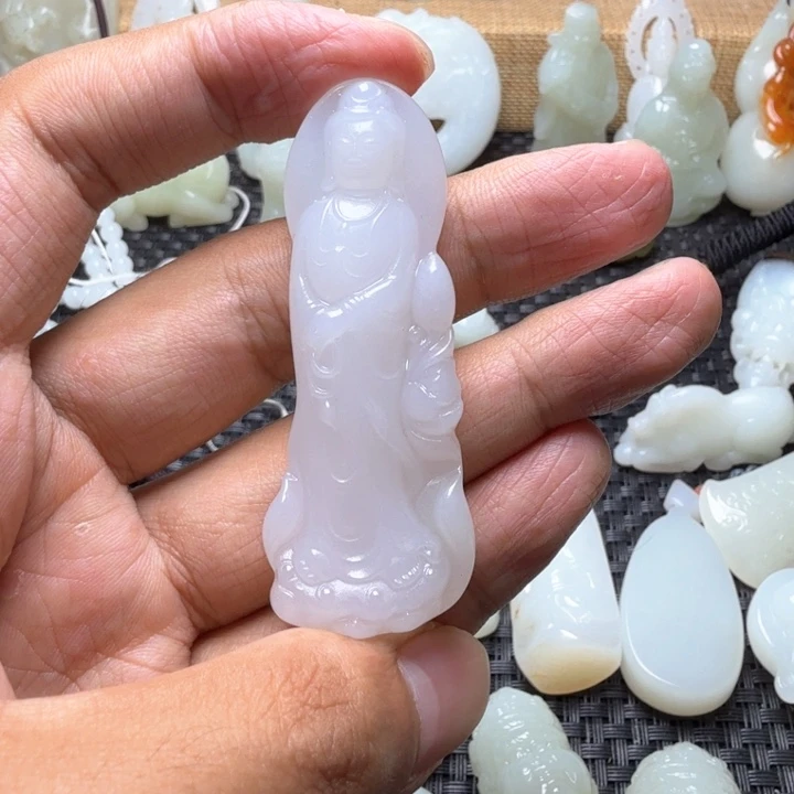 和田玉未镶嵌挂件维****勇