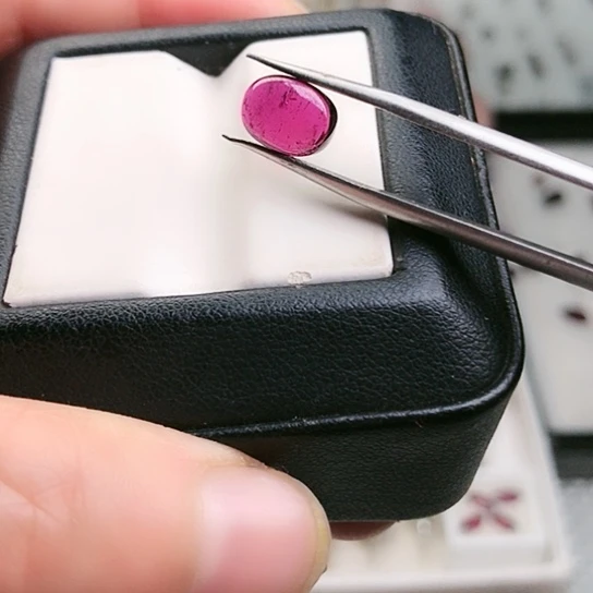 石榴石珠宝半成品未镶嵌