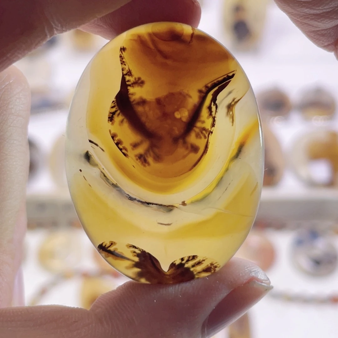 玛瑙/玉髓未镶嵌珠宝奇石