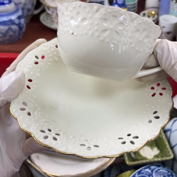 他家瓷器真美…开播了