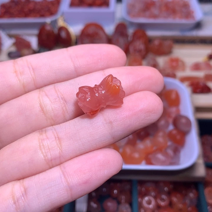 南红玛瑙未镶嵌珠宝半成品并蒂莲