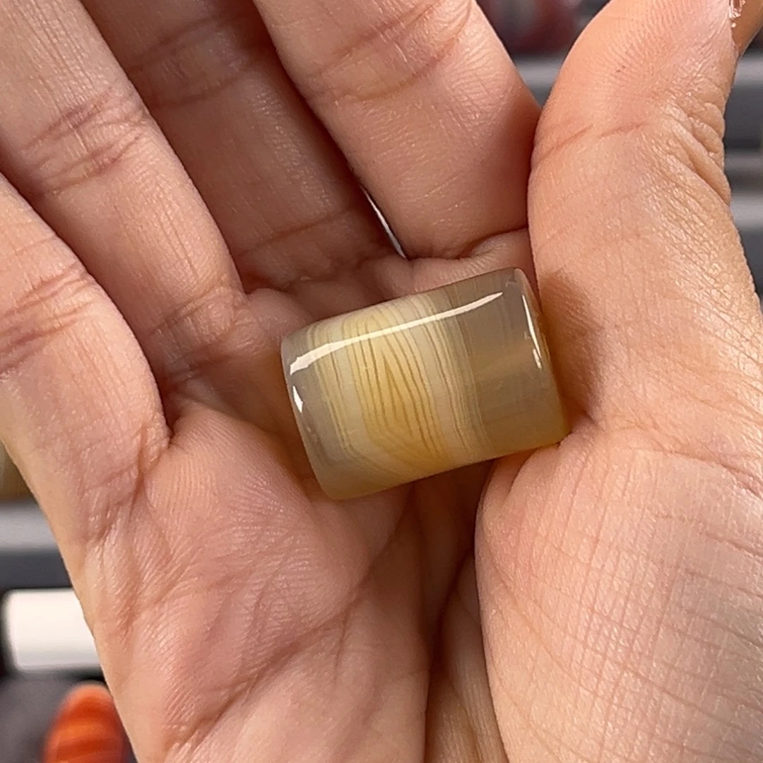 骆***驼合金颈饰玛瑙/玉髓