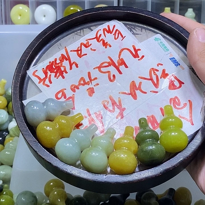 合金蛇纹石玉颈饰386