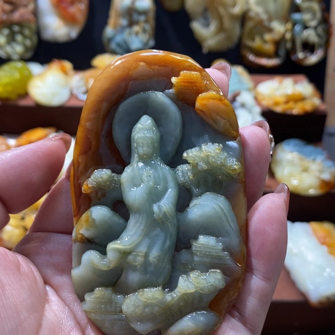 蛇纹石玉未镶嵌颈饰