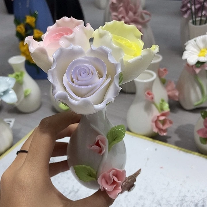 陶瓷纯手工捏花设计