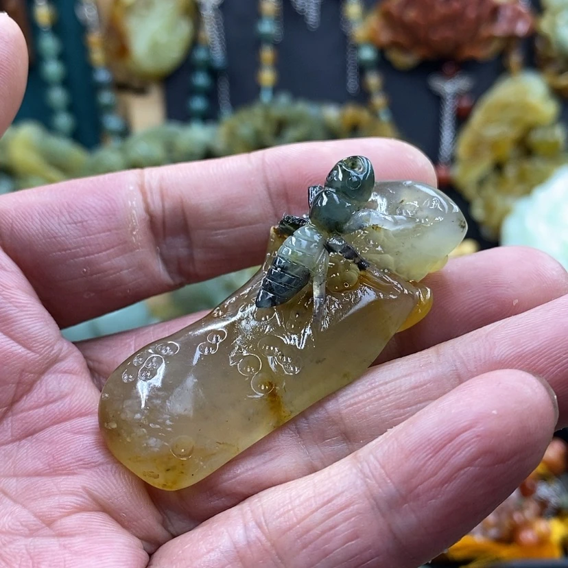 【闪购商品】蛇纹石玉未镶嵌吊坠