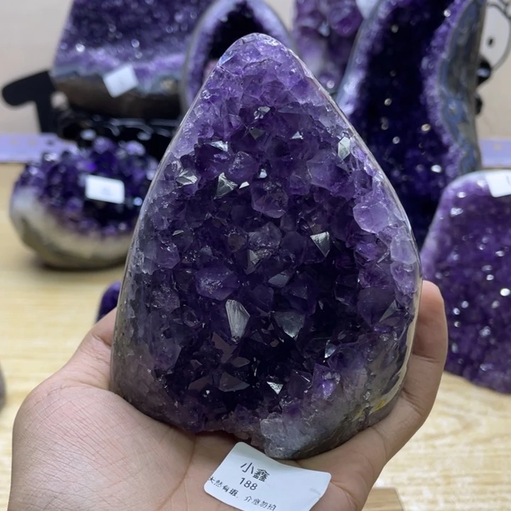 未镶嵌大型摆件（非配饰）紫晶
