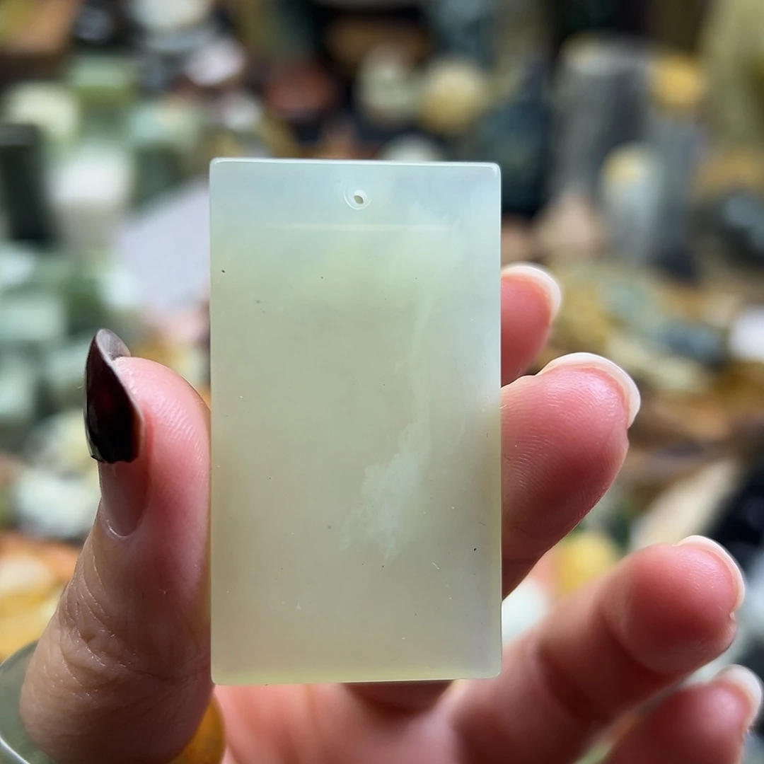 岫玉未镶嵌颈饰岫玉无事牌