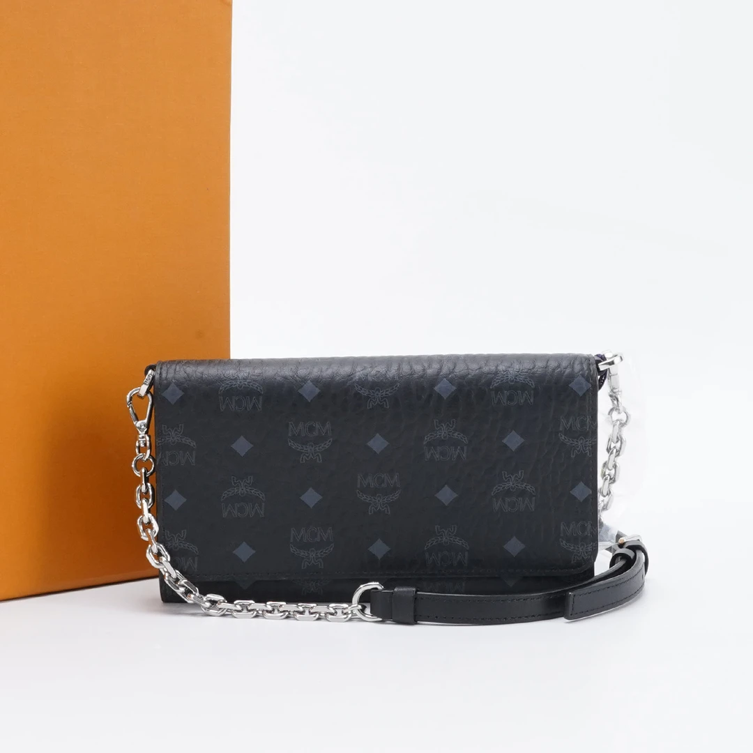 99新 MCM 【诗诗】黑色翻盖链条包woc/BG22014098/一口价